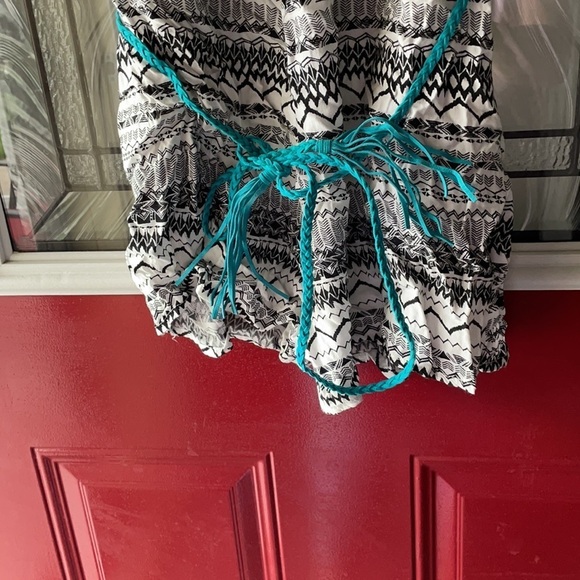 Strapless Romper - Picture 2 of 5